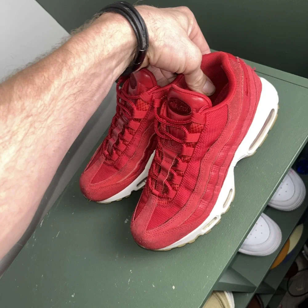 Men's 6 Womens 7.5 -‎ Nike Air Max 95 Premium Gym Red